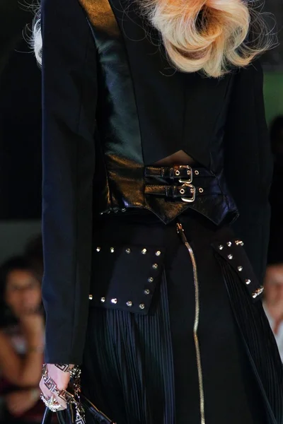 Look 66